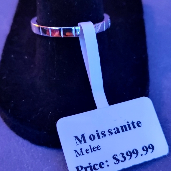 Moissanite Elegant Silver Women's Ring Sz 7 #50 - Picture 2 of 3